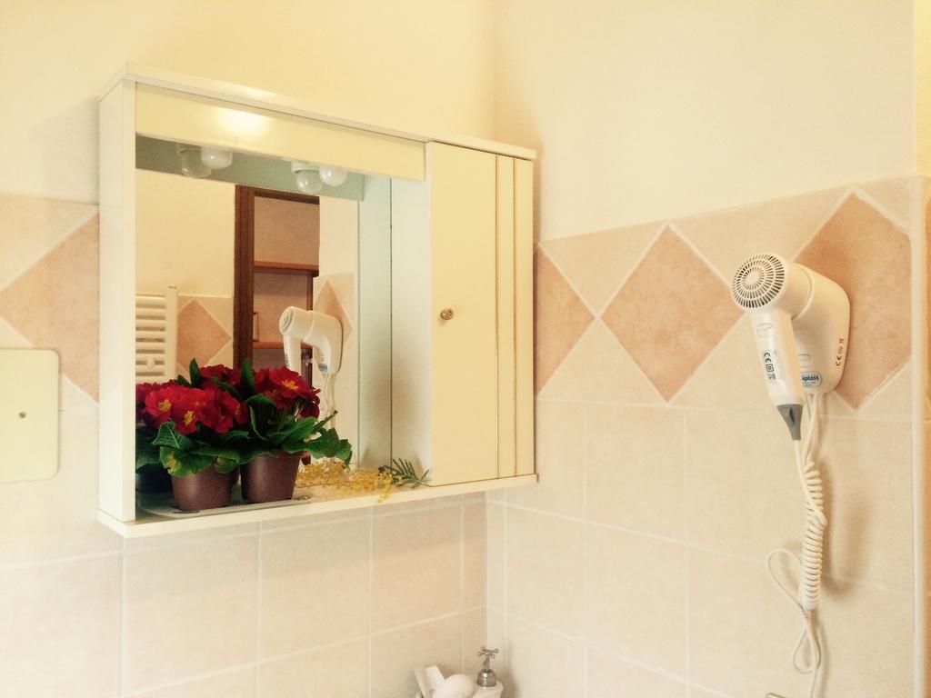Bed And Breakfast Due Leoni Torri Del Benaco Luaran gambar